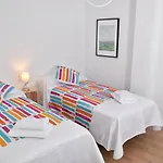 Spectacular Apartment 8 Pax/4 Rooms & Free Parking